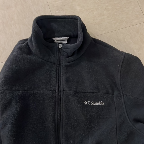 Black fleece Columbia zip up hoodie - Picture 3 of 6